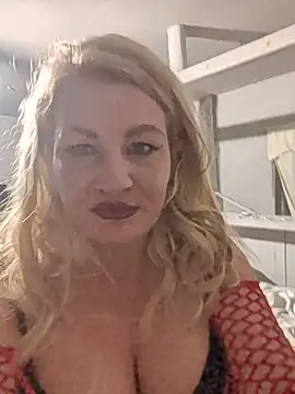 trippsgotlips' Webcam Show