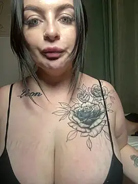MaddieTheBaddiexon Live XXX chat