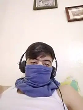 LimpingLighter208's Webcam Show