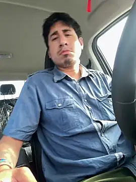 הופעת וובקאם של Adanxho
