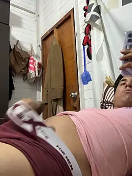 Show modela Adanxho na web-kameri