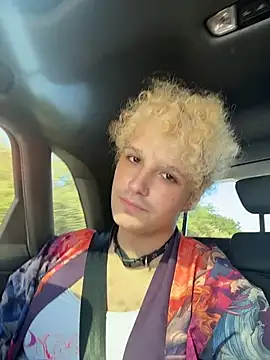 Teddy4420 Show in webcam