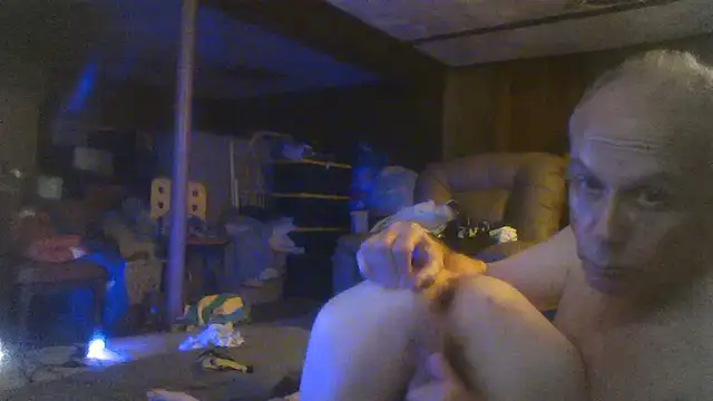 Teddy4420 Show in webcam