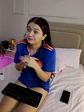 Nahomyrain Adlı Modelin Canlı XXX Sohbeti