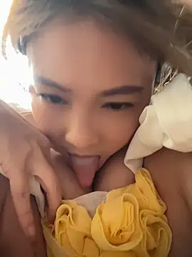 Lola666999のウェブカメラショー