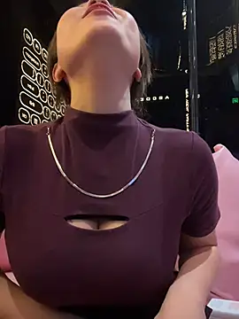 Lola666999 网络视讯表演