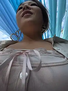 Lola666999 在線直播表演