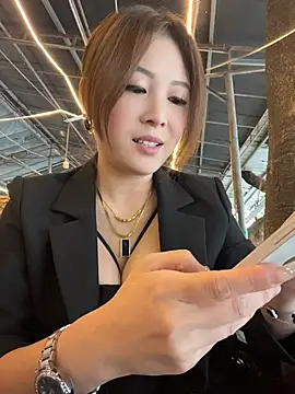 Lola666999 网络视讯表演