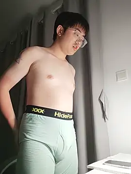 Charliez0088 在線直播表演