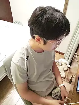 Charliez0088のウェブカメラショー