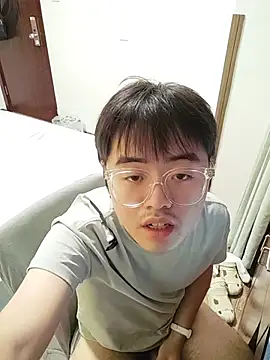 Charliez0088 网络视讯表演