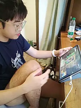 Charliez0088 在線直播表演