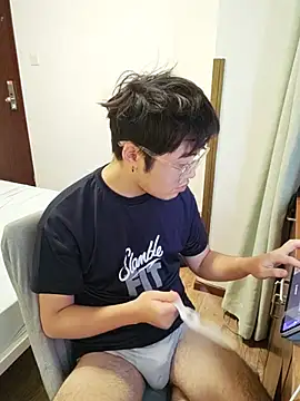 Charliez0088 在線直播表演