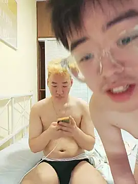 Charliez0088 在線直播表演