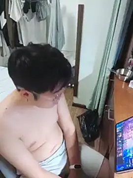 Charliez0088 在線直播表演