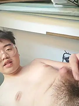 Charliez0088 网络视讯表演