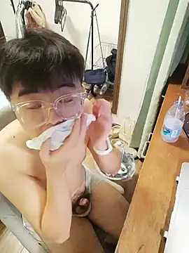 Charliez0088 在線直播 表演
