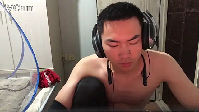 dyjdddttj Show in webcam