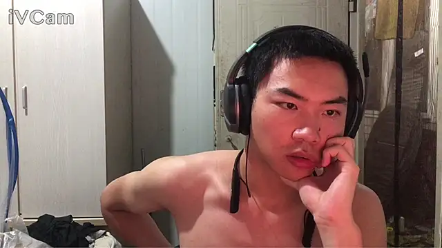 dyjdddttjのウェブカメラショー
