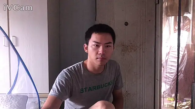 dyjdddttjのウェブカメラショー
