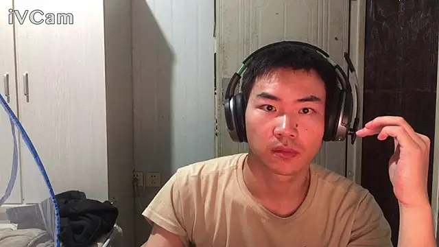 dyjdddttjのウェブカメラショー