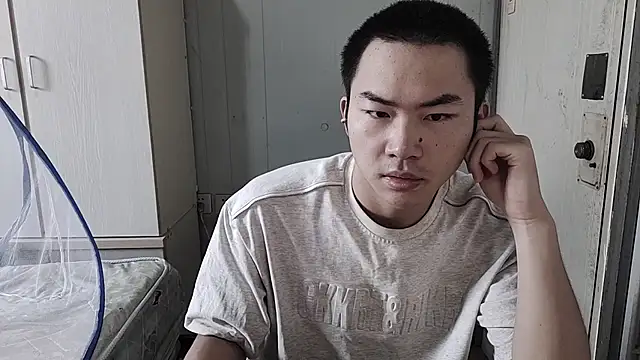 dyjdddttjのウェブカメラショー