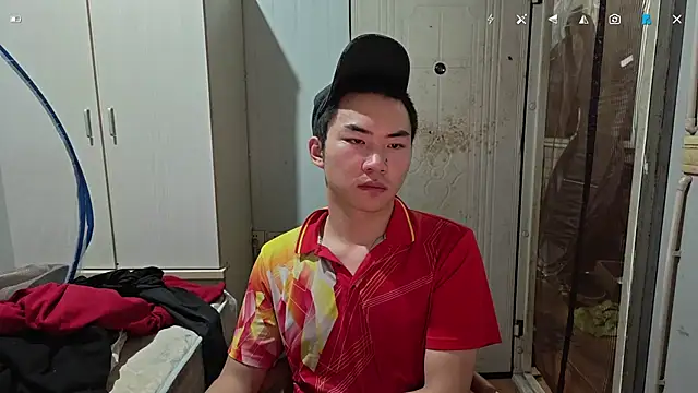 dyjdddttjのウェブカメラショー