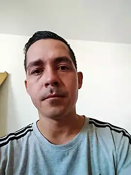 Gabriel_leon33 网络视讯表演