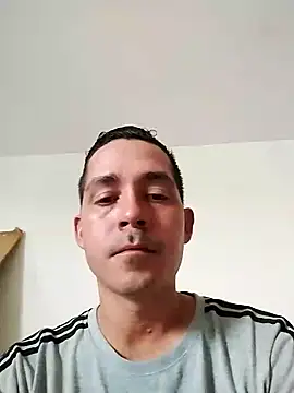 عرض كام Gabriel_leon33