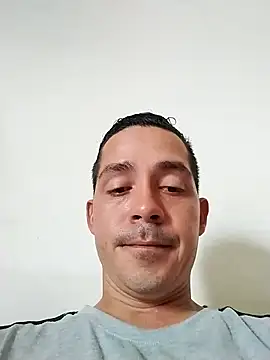 Show modela Gabriel_leon33 na web-kameri
