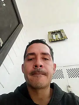 Gabriel_leon33 Adlı Modelin Web Kamerası Şovu