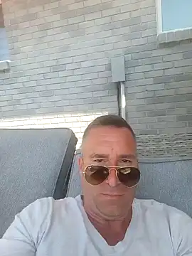 Cutecamboy4you Show in webcam