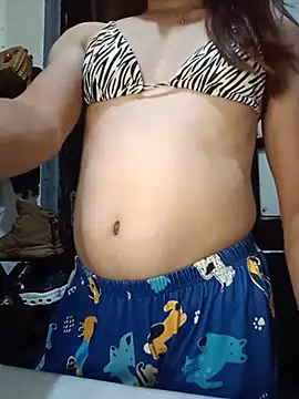 HornyKerujieTrans Adlı Modelin Web Kamerası Şovu