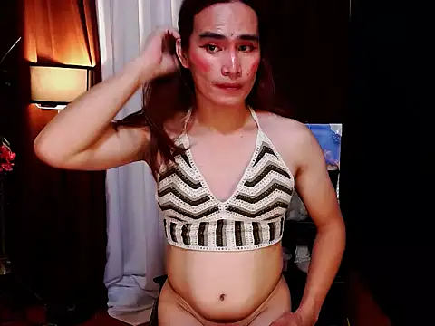 HornyKerujieTrans Adlı Modelin Web Kamerası Şovu