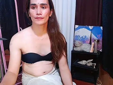 โชว์เว็บแคมของ HornyKerujieTrans