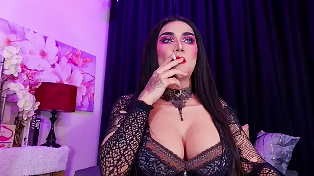 הופעת וובקאם של Asian_xiannxcummer