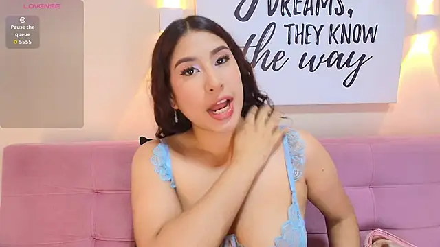 Chat +18 de NinaaParker ao vivo