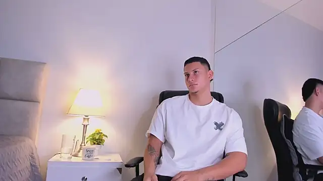 Chriss_Diamondのウェブカメラショー