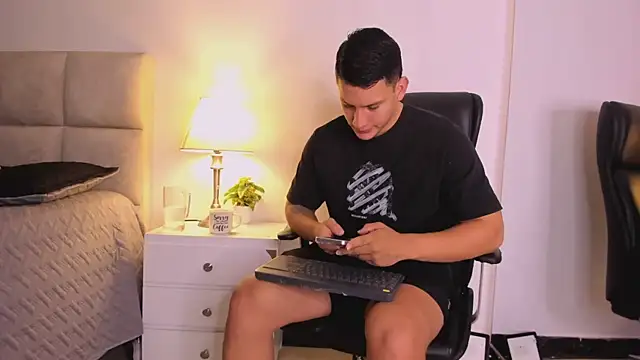 הופעת וובקאם של Chriss_Diamond