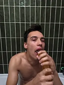 Show modela rublutin na web-kameri