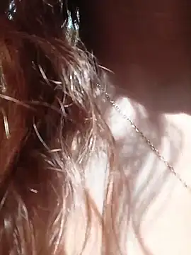 ห้องแชทสดของ ValerieWoodsl
