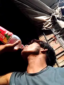 luck00y Pertunjukan Webcam