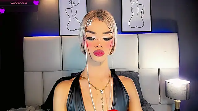 Webkamerová show Kornylovee