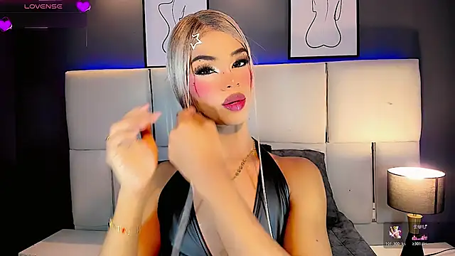 Show de Kornylovee na webcam