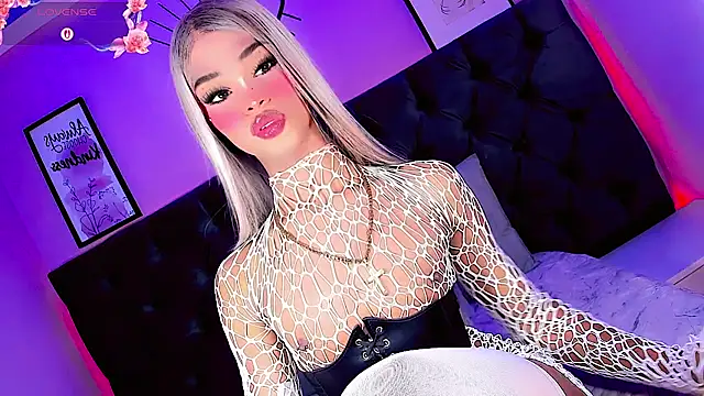 Kornylovee 网络视讯表演