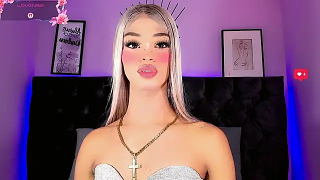 Kornylovee Webcam show