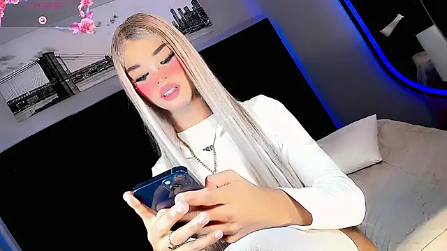 Kornylovee Webcam show