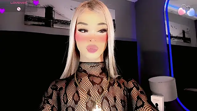 Kornylovee XXX чат на живо