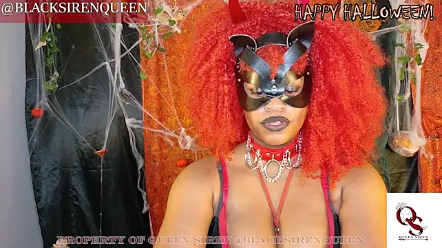 BlackSirenQueen Show in webcam