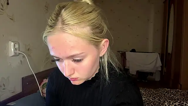 Sophia_Blonde Live XXX-Chat